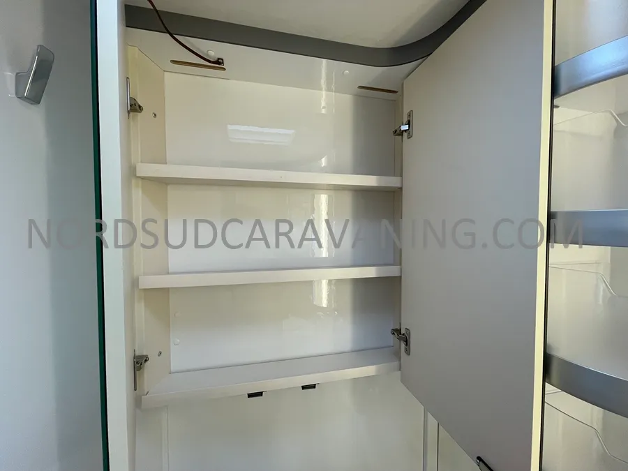 Caravane - Hobby - 490 KMF de Luxe - 2026