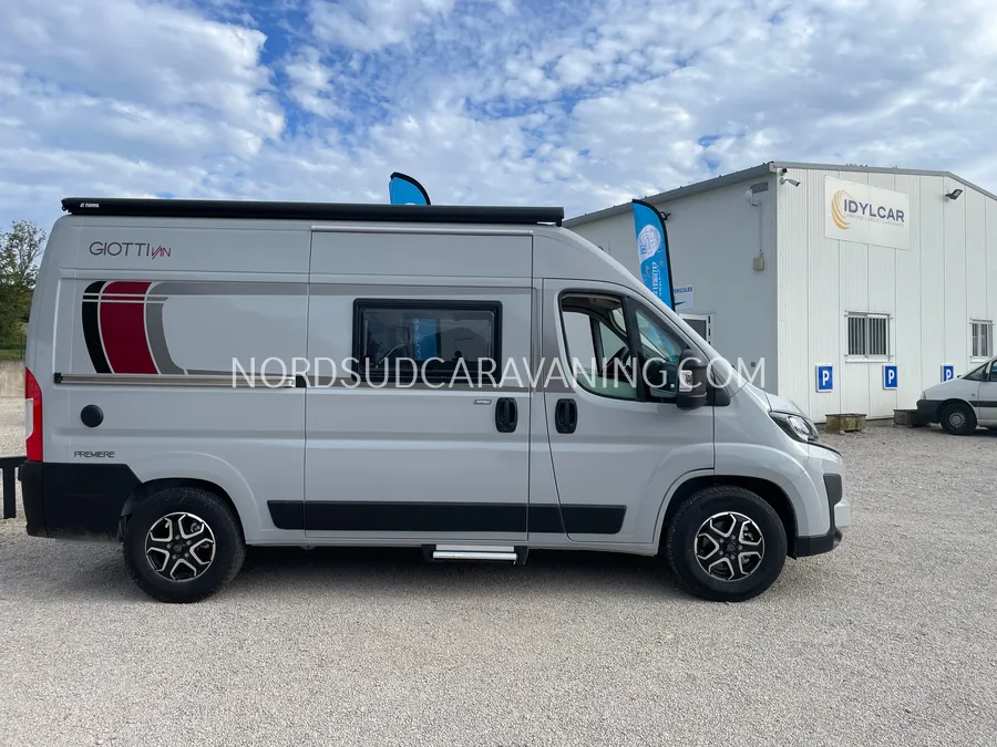 Fourgon aménagé - Giottiline - 54T Première Édition - BOITE AUTO - 2027