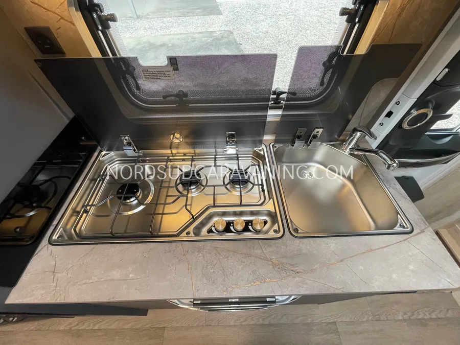 Caravane - Hobby - De Luxe 490 KMF - 2027