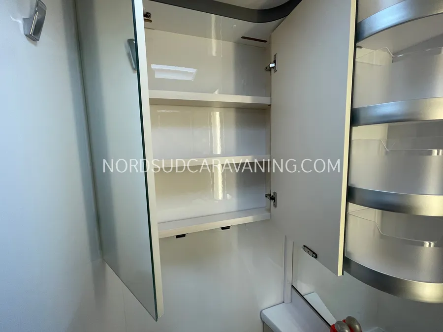 Caravane - Hobby - De Luxe 490 KMF - 2027
