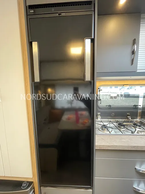 Caravane - Hobby - De Luxe 490 KMF - 2027