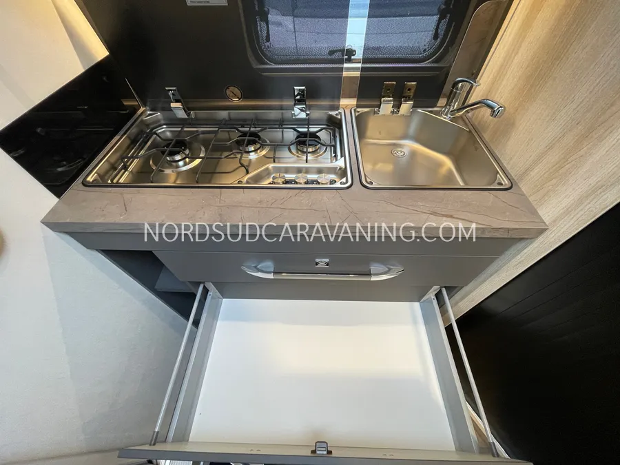 Caravane - Hobby - De Luxe 460 SFF - 2027