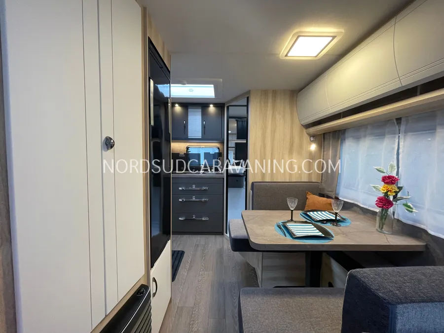Caravane - Hobby - De Luxe 460 SFF - 2027