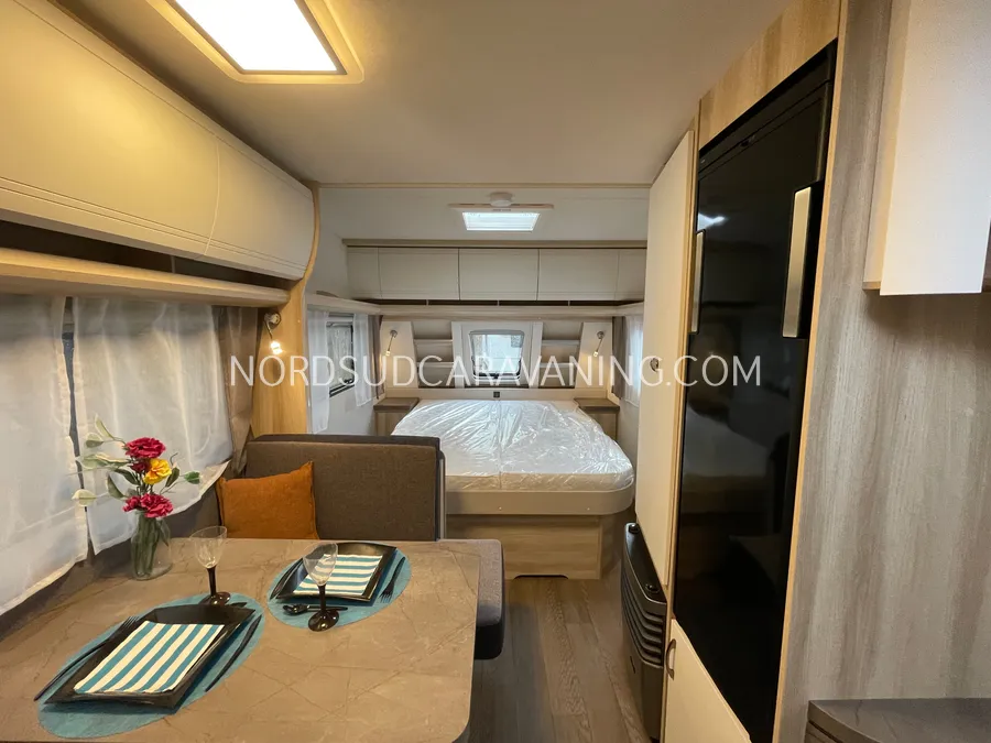 Caravane - Hobby - De Luxe 460 SFF - 2027