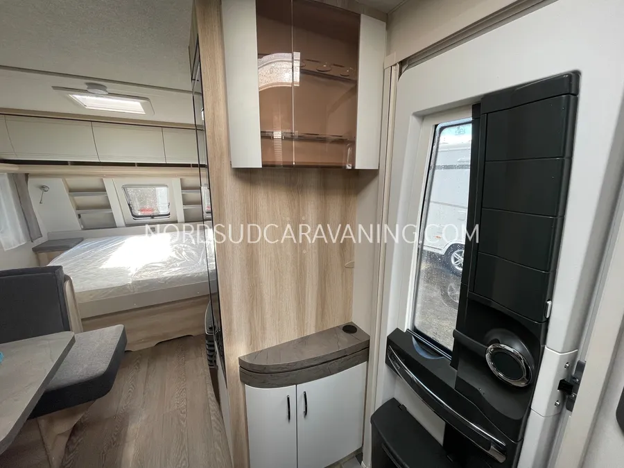 Caravane - Hobby - De Luxe 460 SFF - 2027