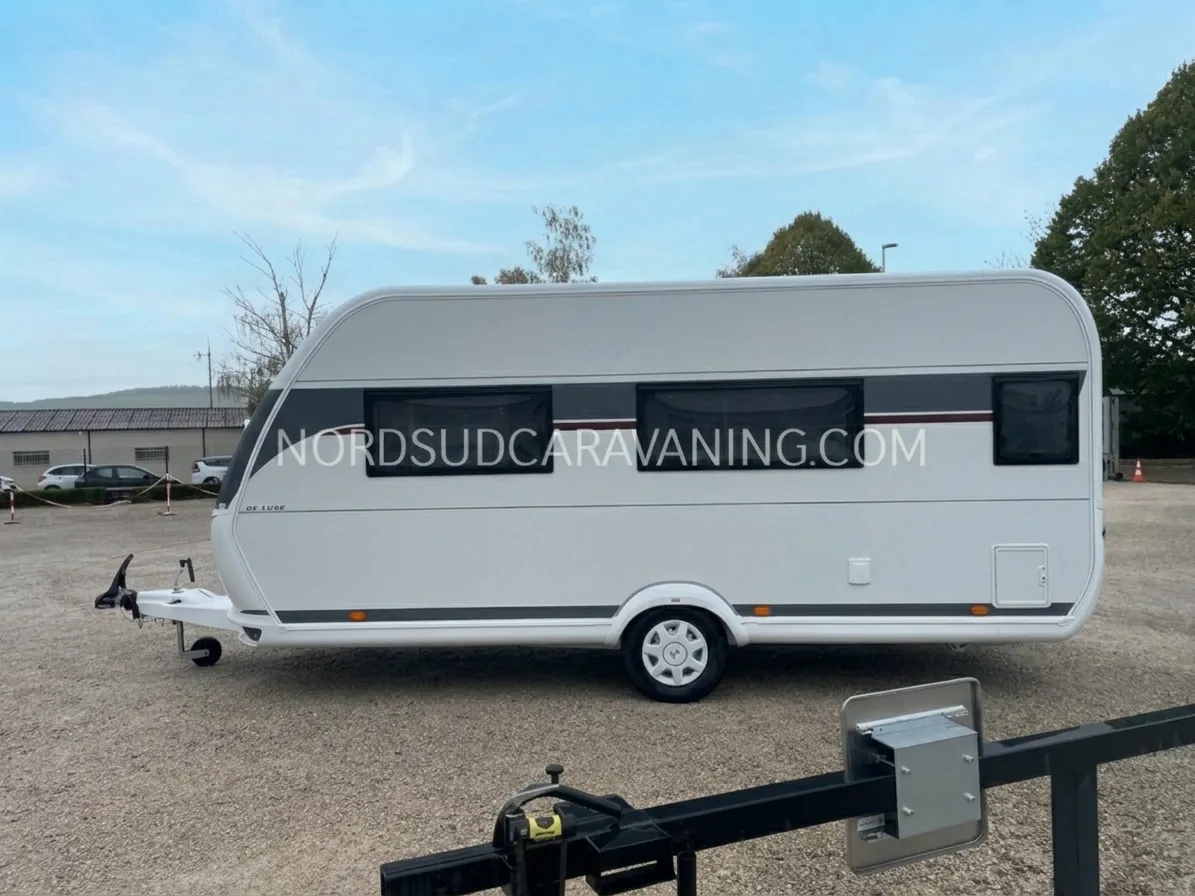 Caravane - Hobby - De Luxe 460 SFF - 2027