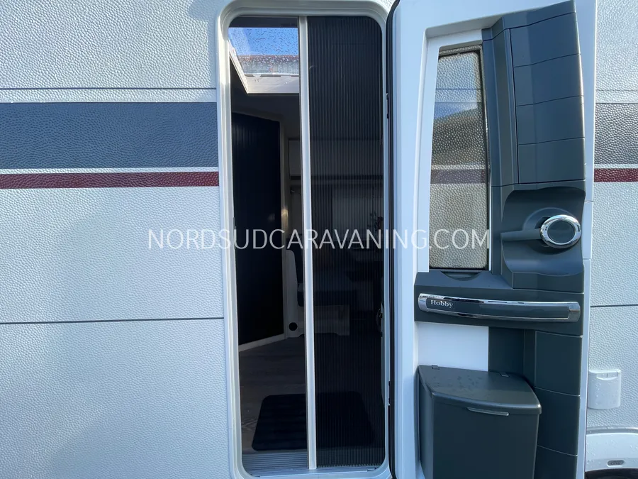 Caravane - Hobby - De Luxe 460 SFF - 2027