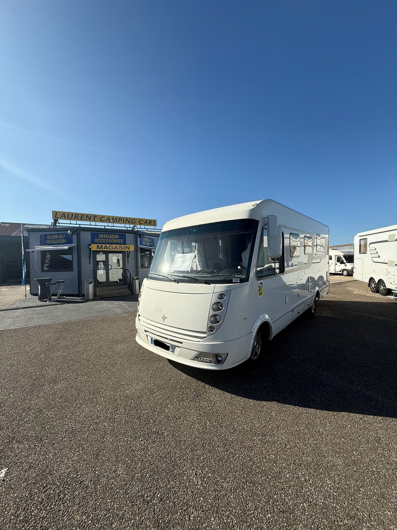 Camping-car NIESMANN+BISCHOFF ARTO 66F