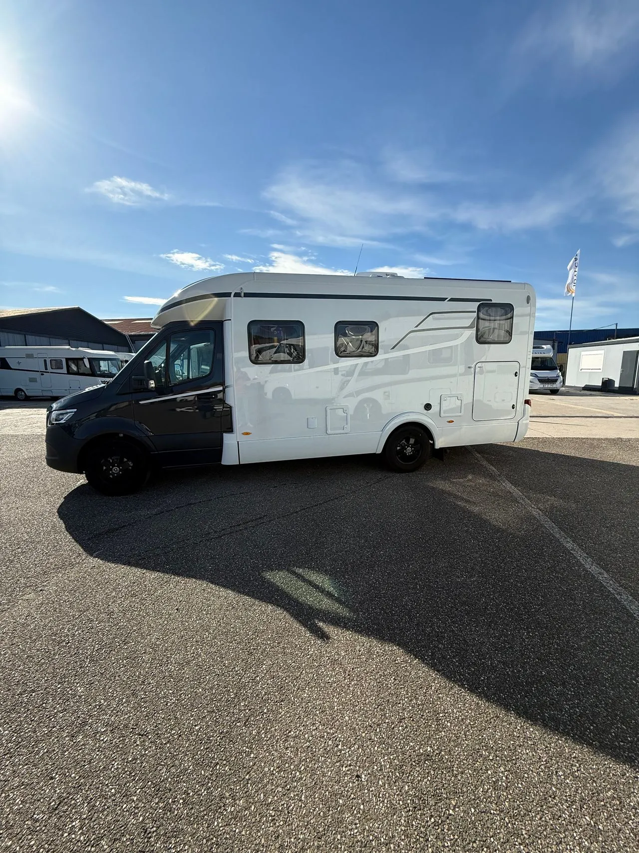 TRAMP S 585