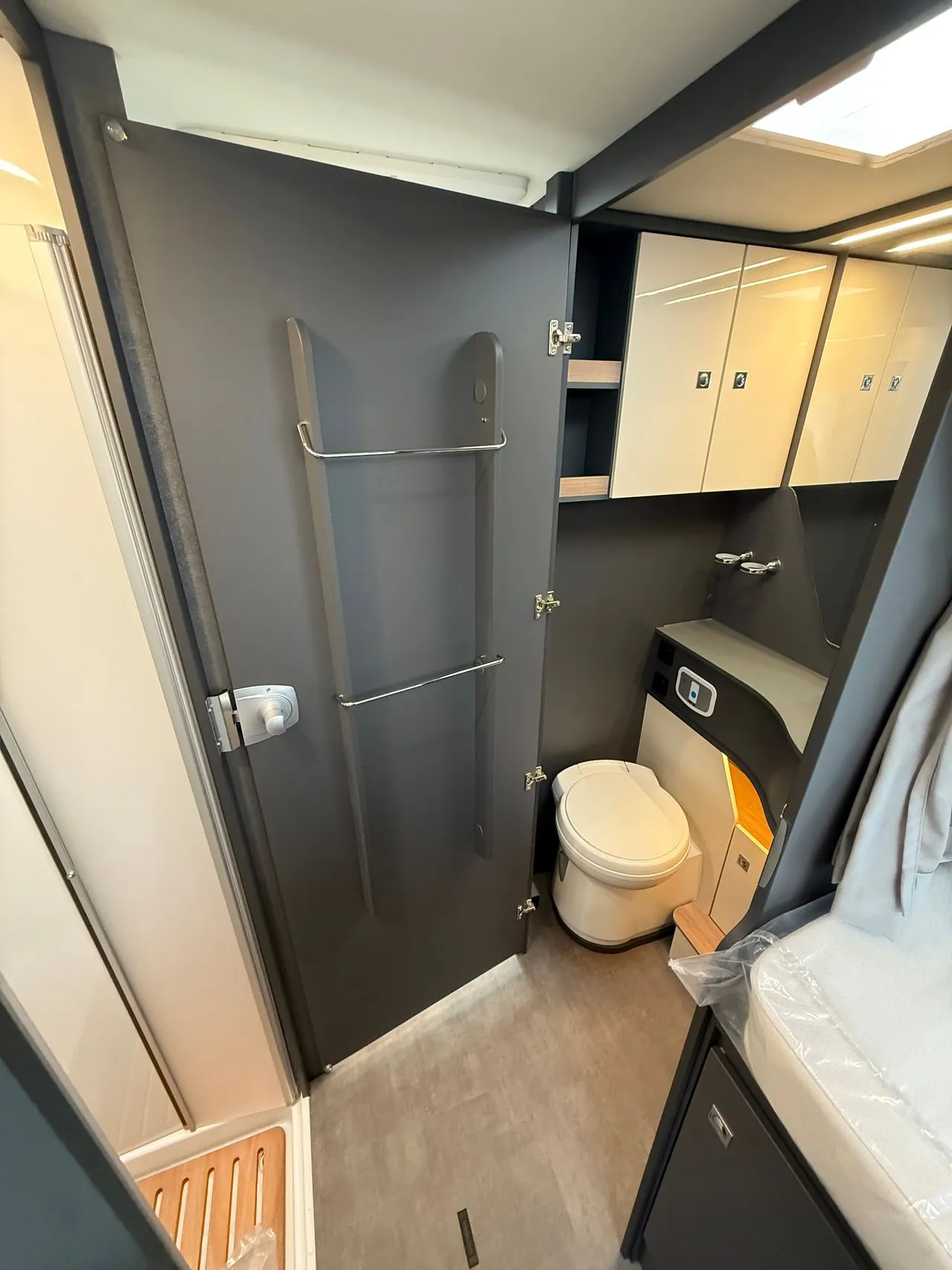 Camping-car - Laika - L409 - 2025