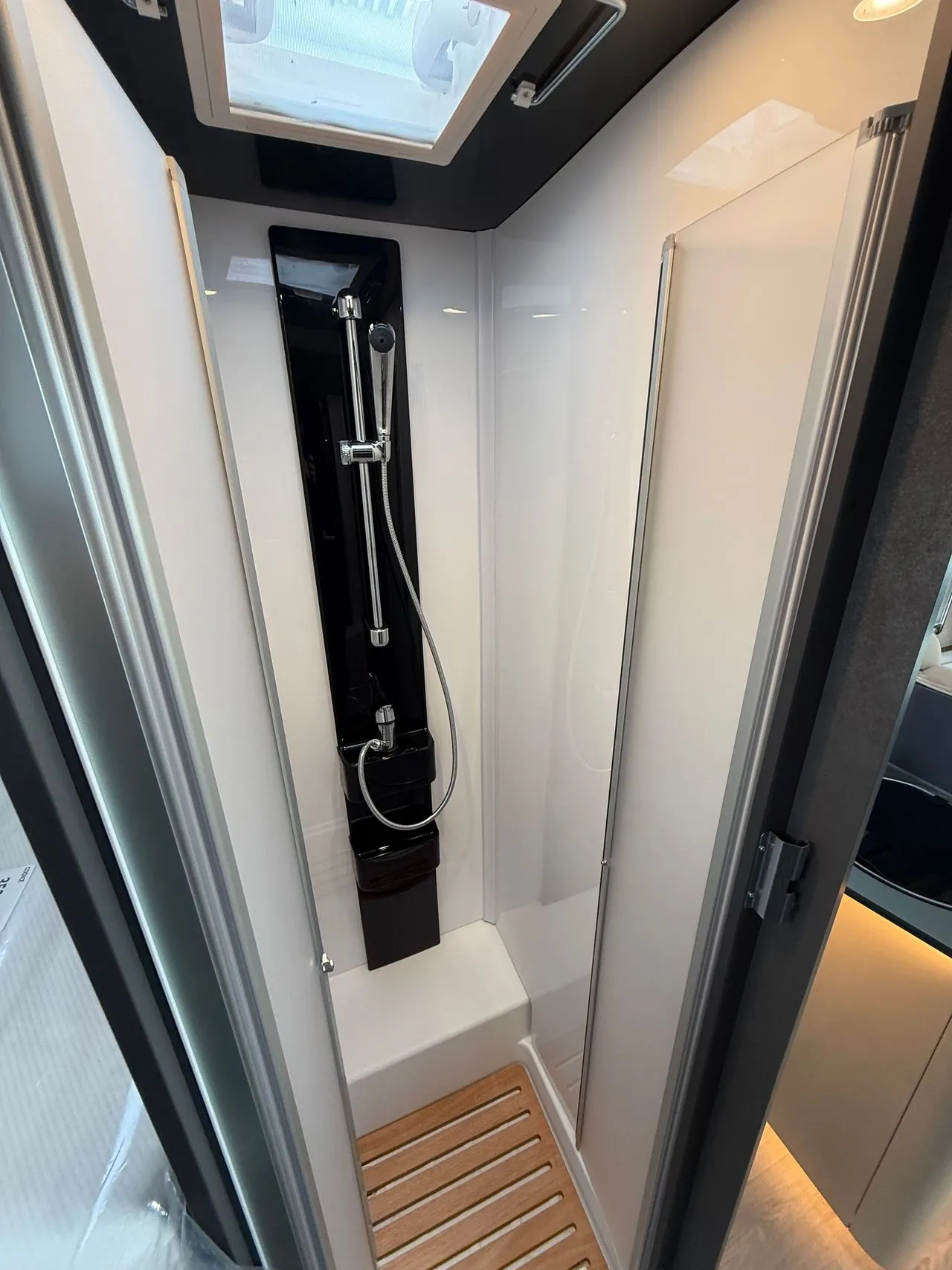 Camping-car - Laika - L409 - 2025