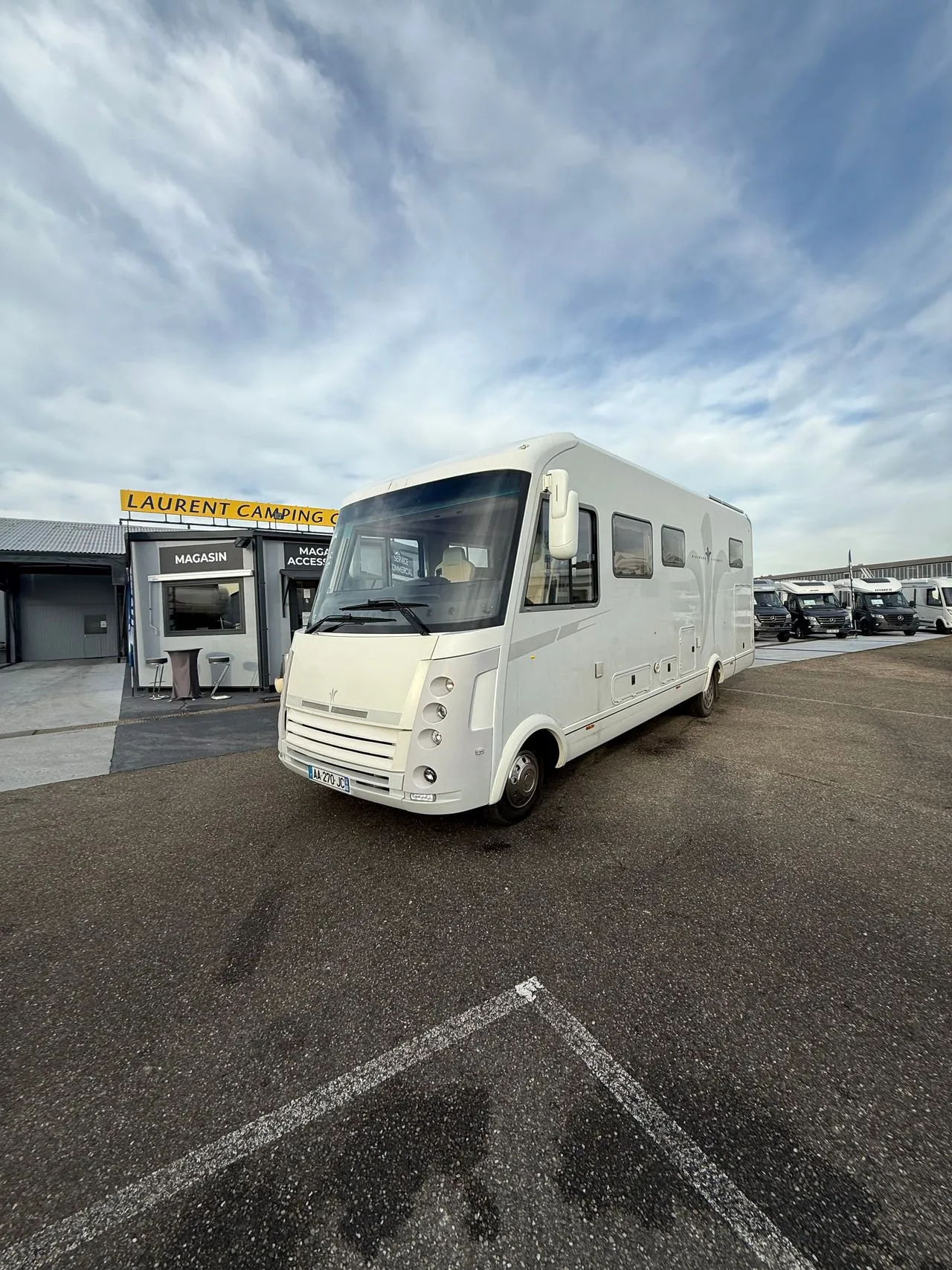 Camping-car occasion – Intégral — Camping-car profilé