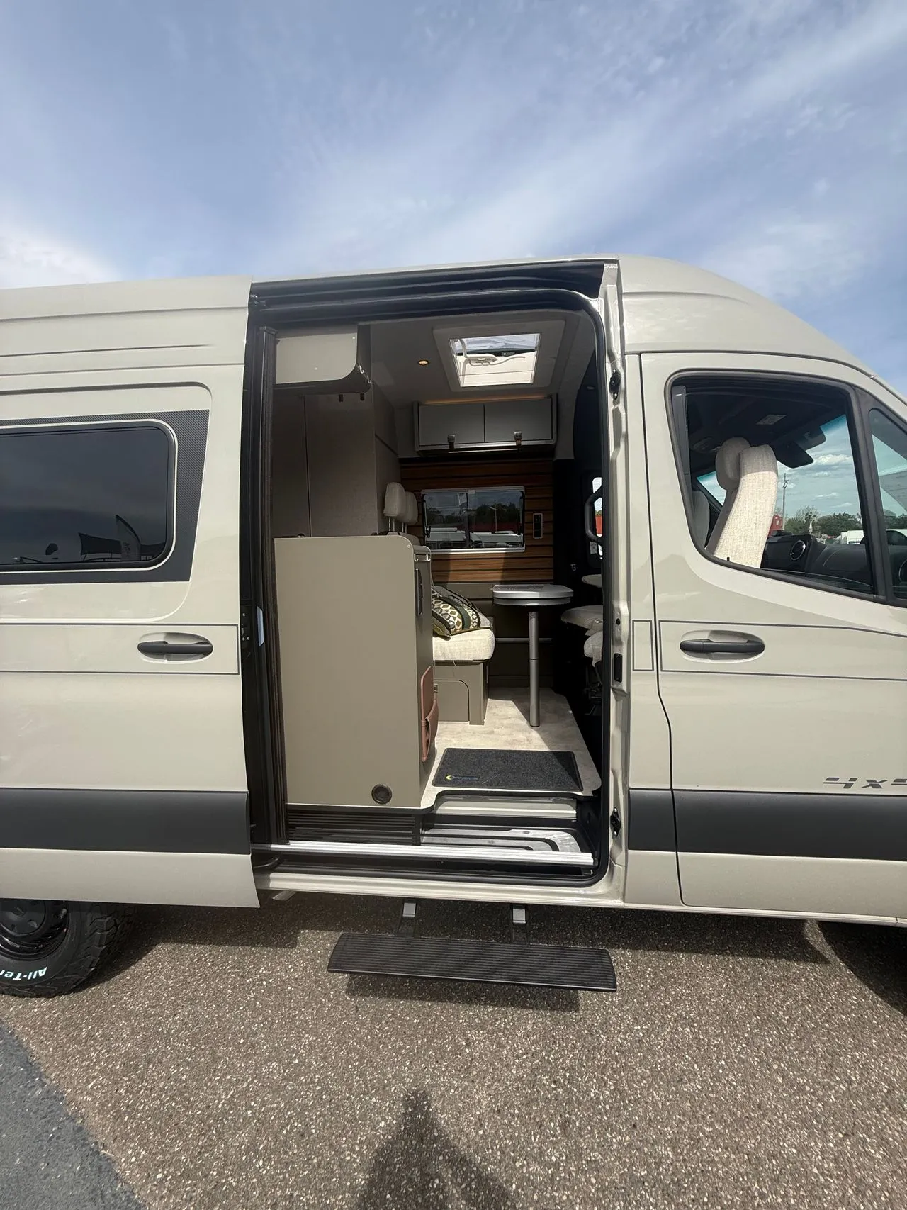 Fourgon aménagé - Hymer Camper Vans - GRAND CANYON S600 - 2026