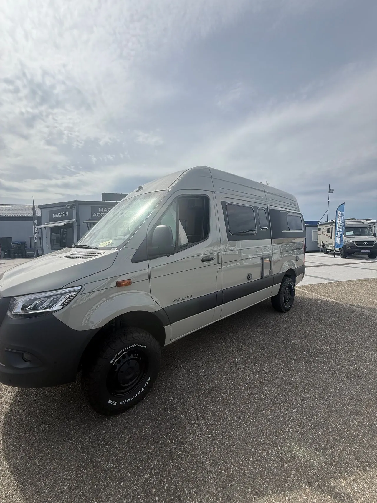Fourgon aménagé - Hymer Camper Vans - GRAND CANYON S600 - 2026