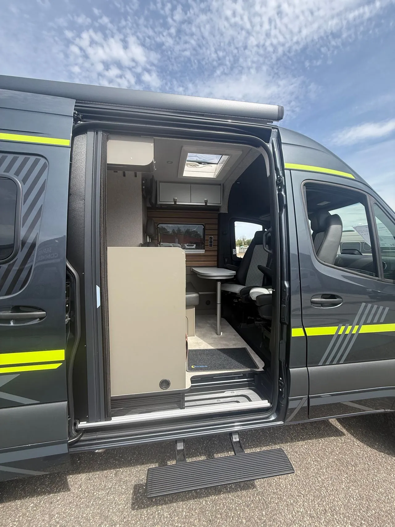 Fourgon aménagé - Hymer Camper Vans - GRAND CANYON S 600 CROSSOVER - 2026