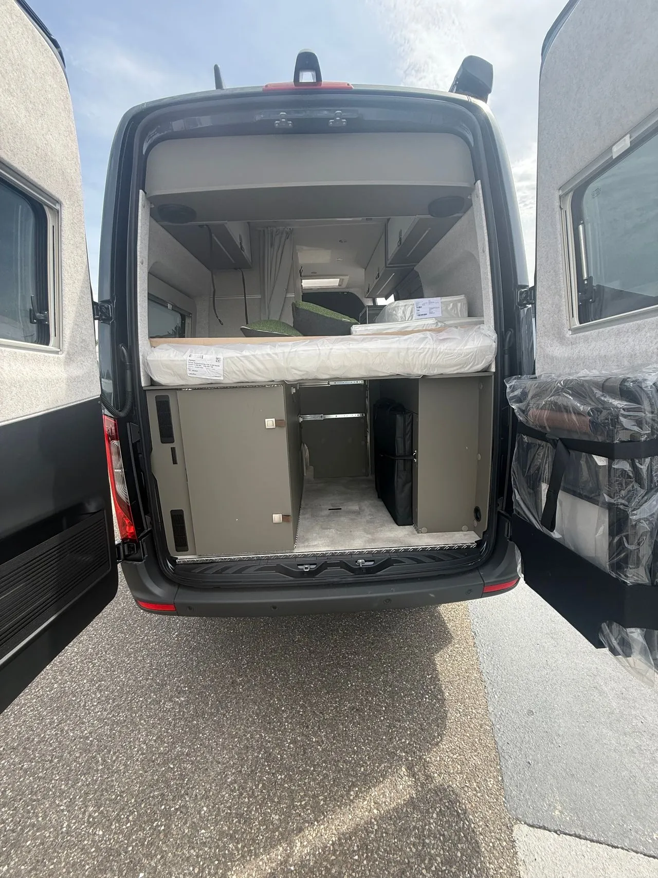 Fourgon aménagé - Hymer Camper Vans - GRAND CANYON S 600 CROSSOVER - 2026