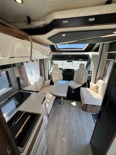 Camping-car - Fleurette - ELISTER 73 LMF - 2025