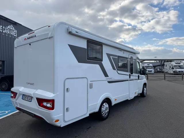 COMPACT SC
