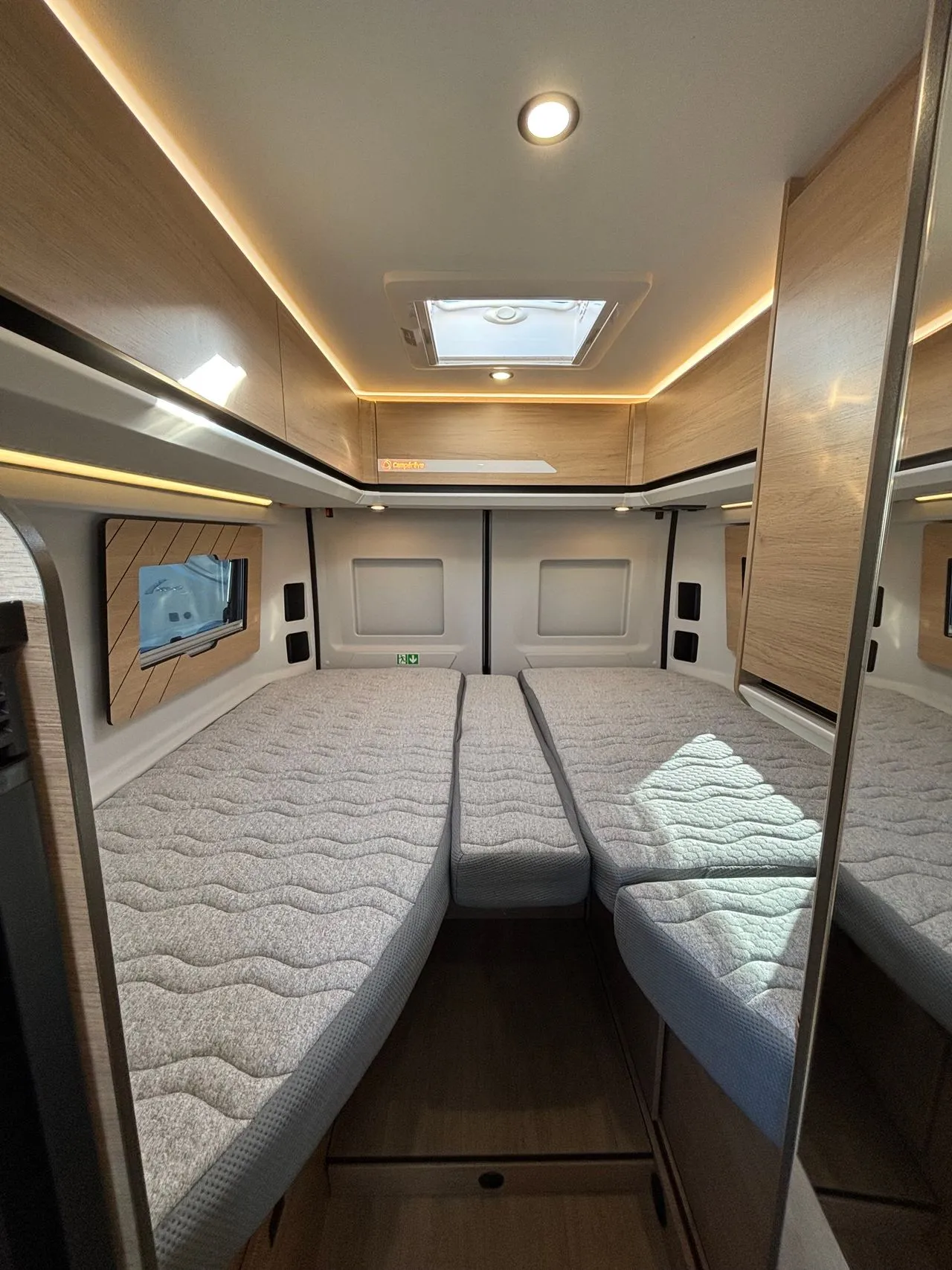 Fourgon aménagé - Campereve - MAGELLAN 746 SAPHIR - 2026