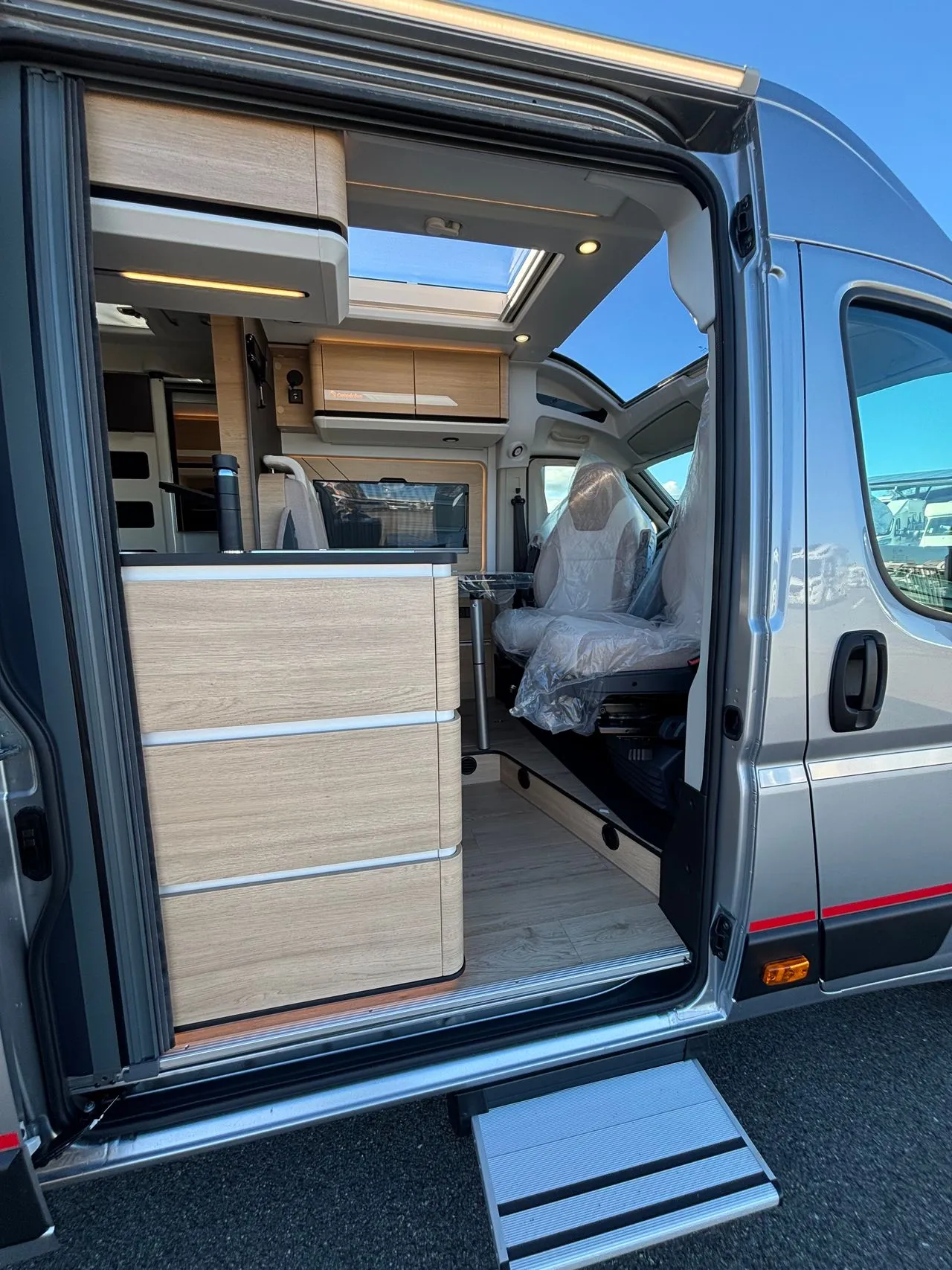 Fourgon aménagé - Campereve - MAGELLAN 746 SAPHIR - 2026