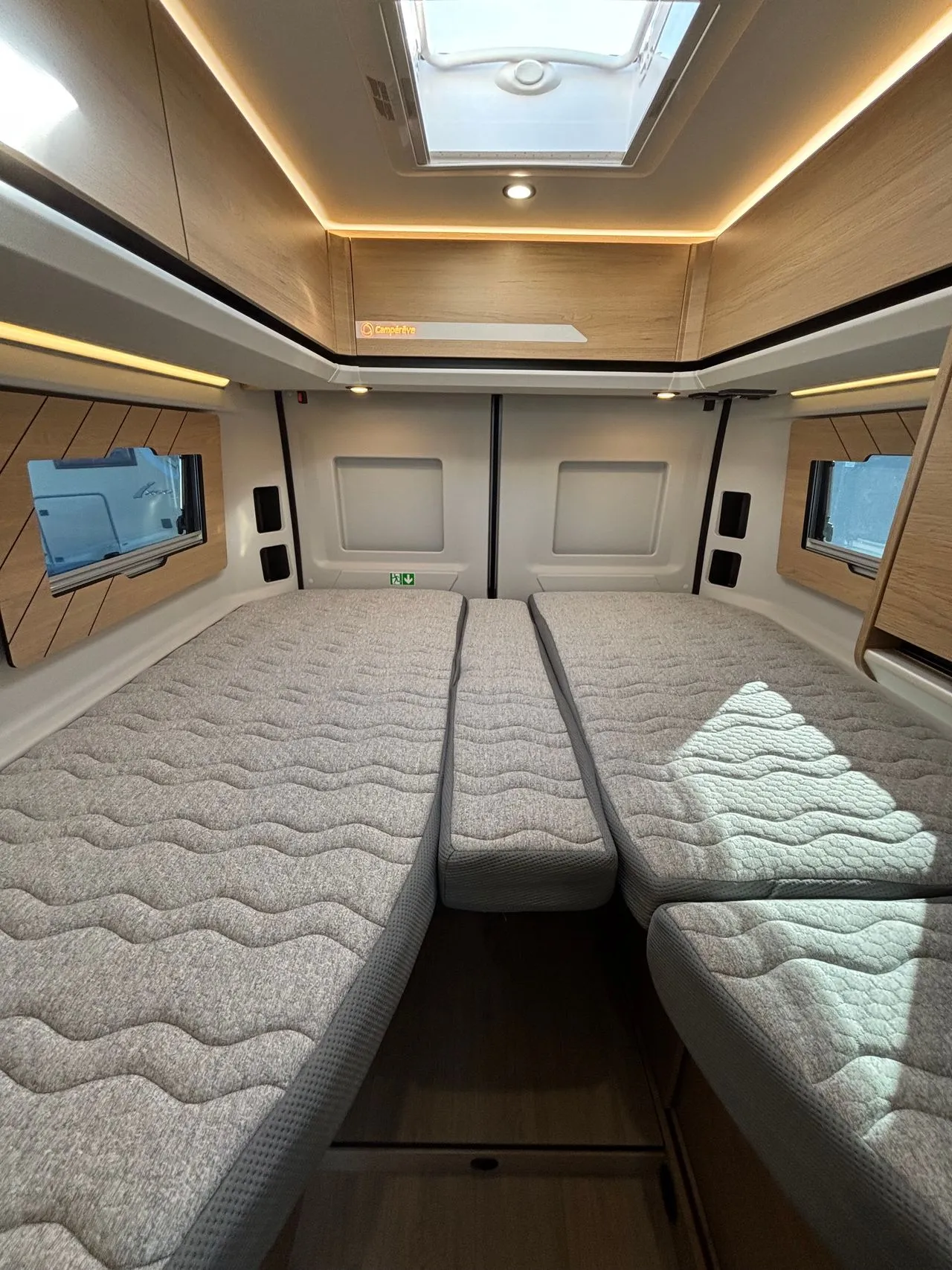 Fourgon aménagé - Campereve - MAGELLAN 746 SAPHIR - 2026