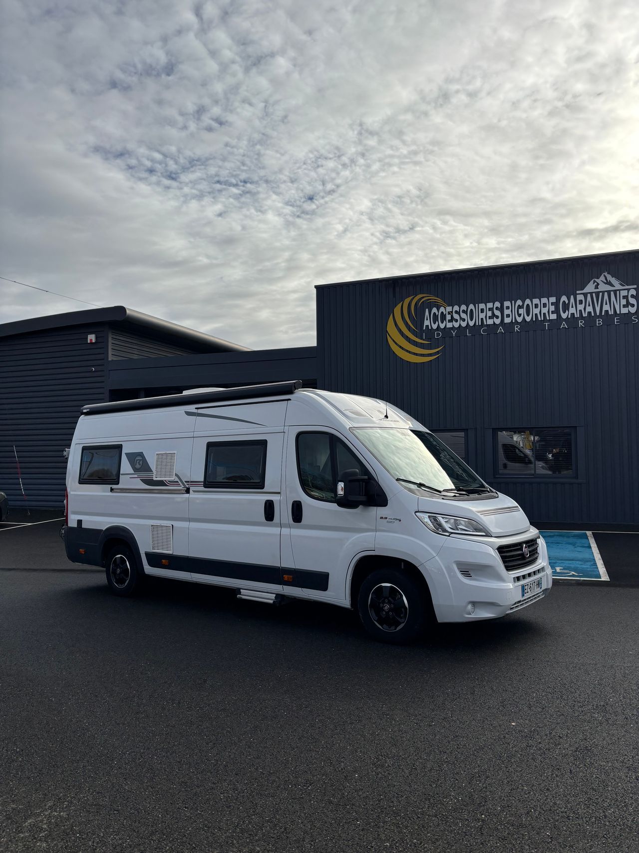 Camping-car RANDGER R640