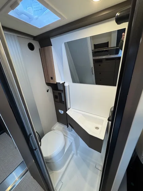 Fourgon aménagé - Burstner - B66 600C - 2026