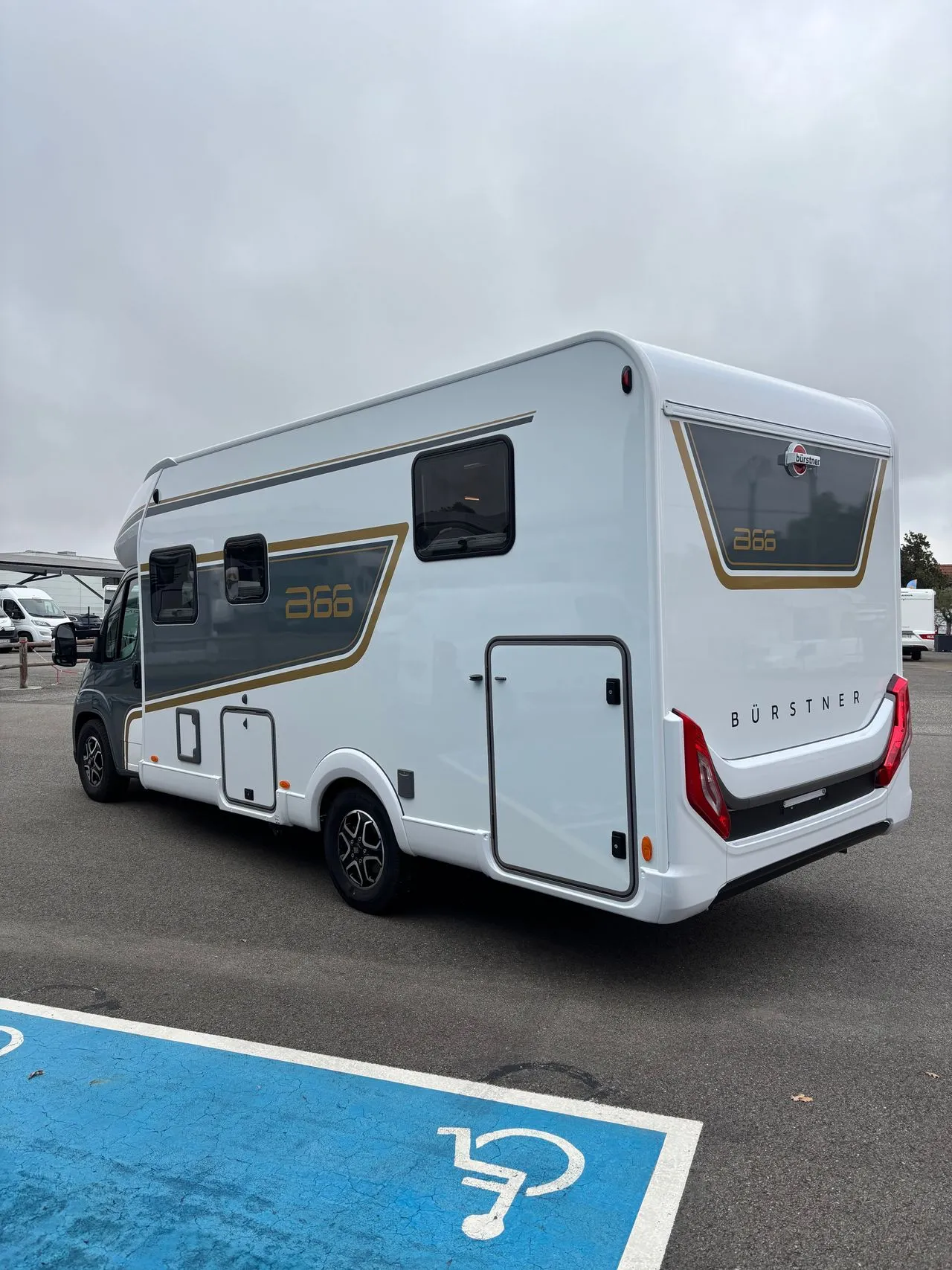 Camping-car - Burstner - B66 TD732 - 2026