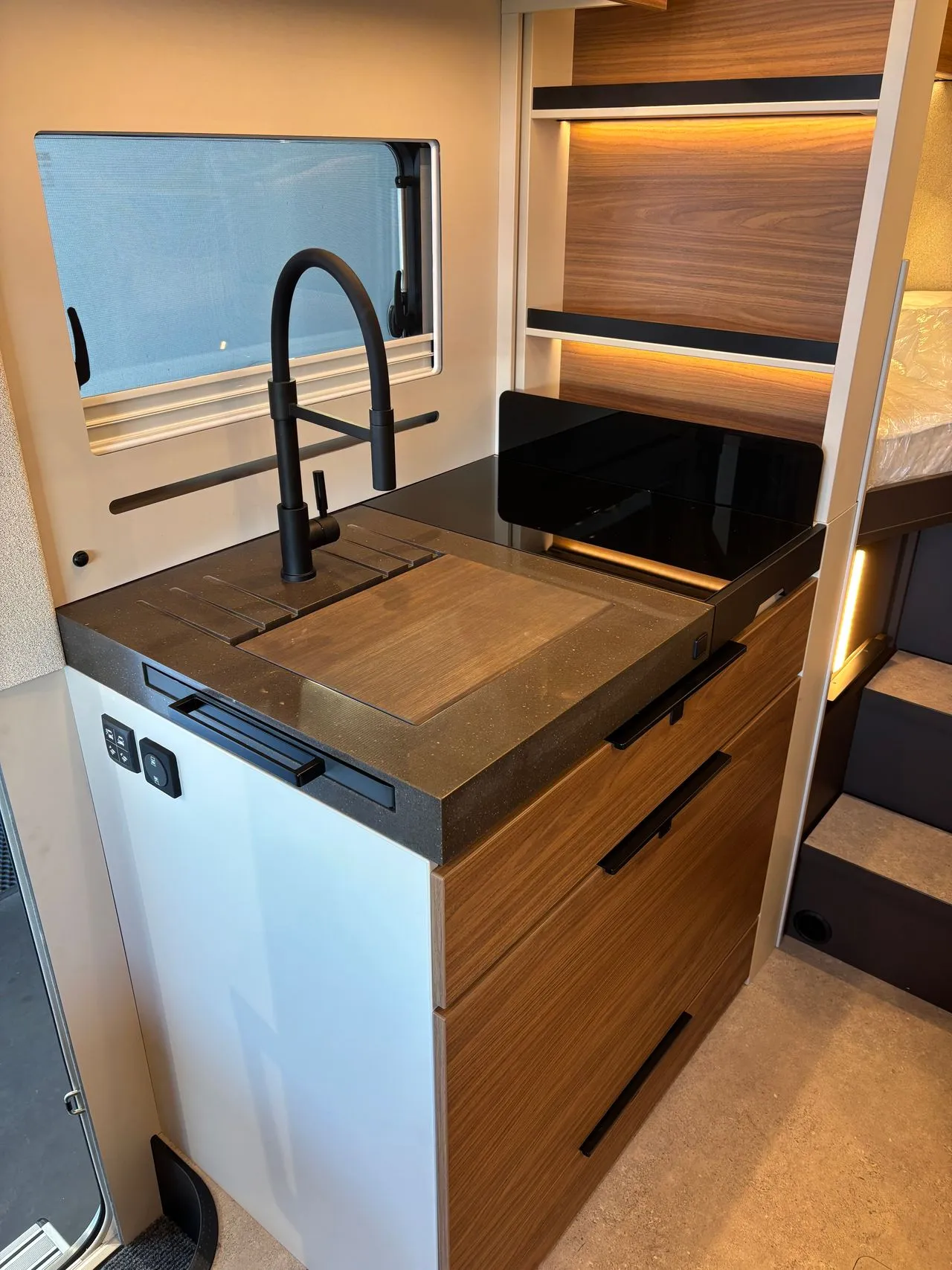 Camping-car - Burstner - SIGNATURE 7.0 - 2026
