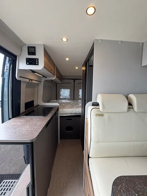 Fourgon aménagé - Burstner - B66 C600 - 2026
