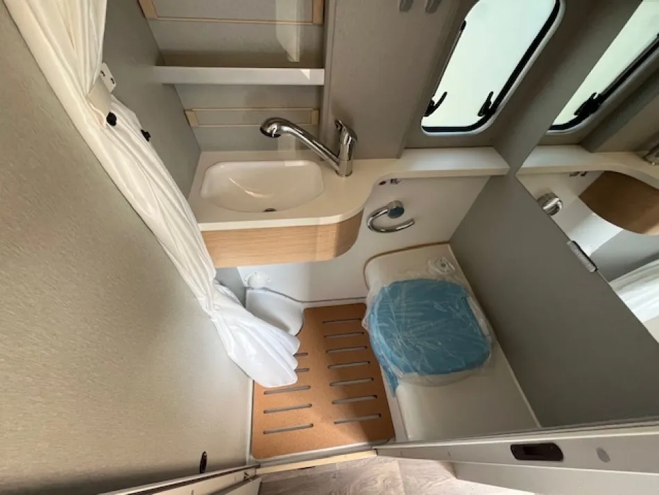 Fourgon aménagé - Hymer Camper Vans - FREE 600 S - 2024