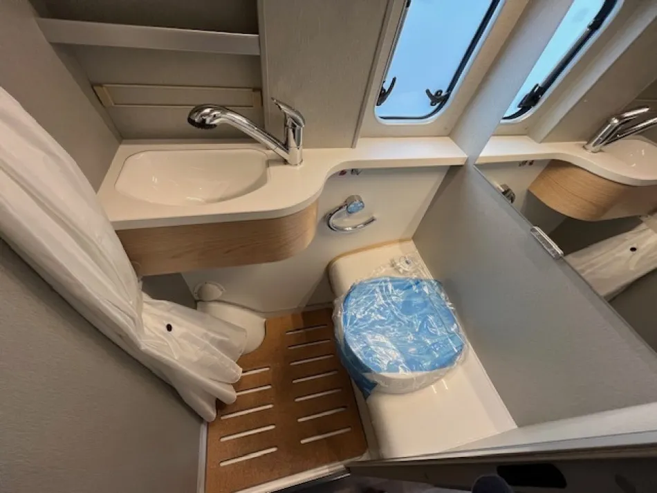 Fourgon aménagé - Hymer Camper Vans - FREE 600 S - 2024