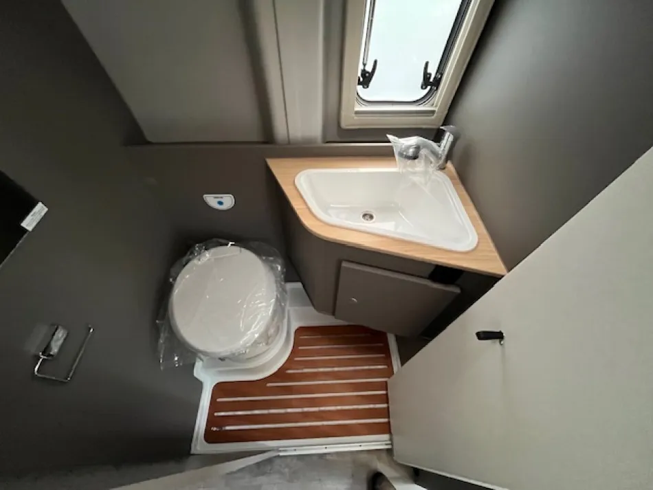 Fourgon aménagé - LMC - INNOVAN BOITE AUTOMATIQUE NEW EDITION 590 - 2022