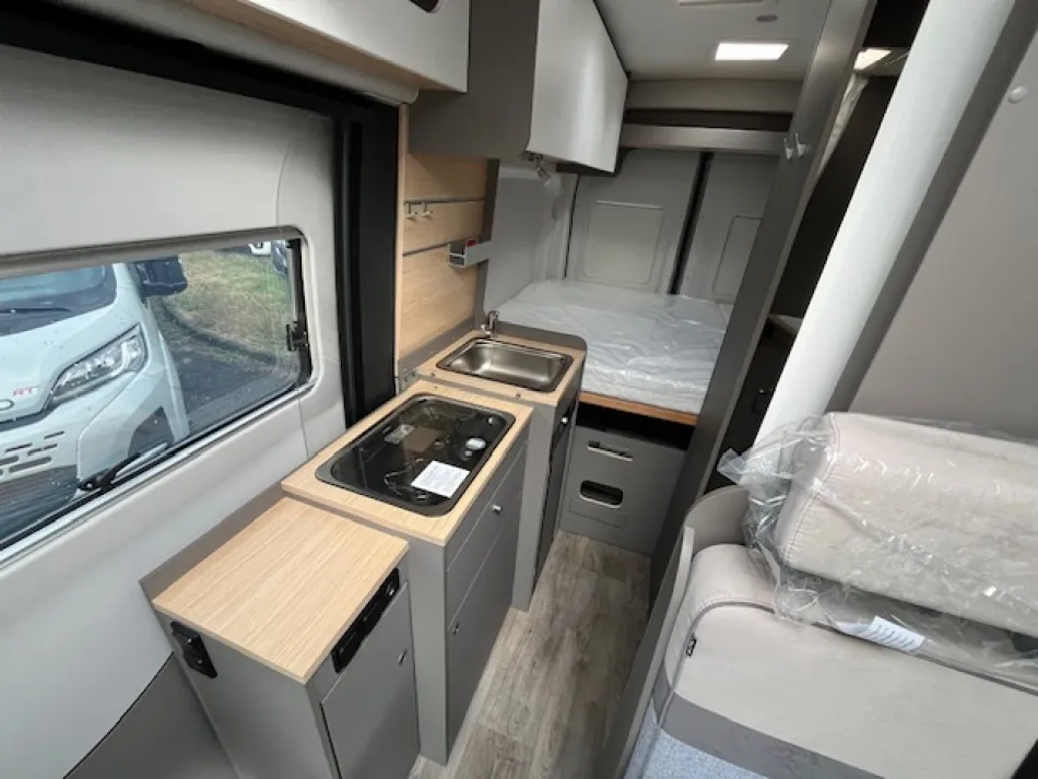 Fourgon aménagé - LMC - INNOVAN BOITE AUTOMATIQUE NEW EDITION 590 - 2022
