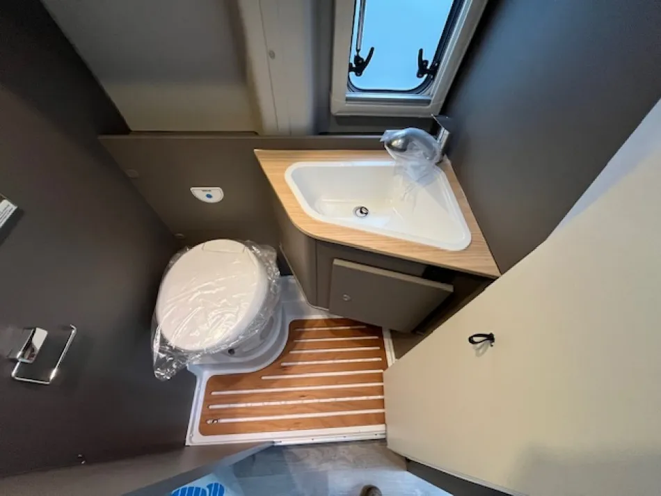 Fourgon aménagé - LMC - INNOVAN BOITE AUTOMATIQUE NEW EDITION 590 - 2022