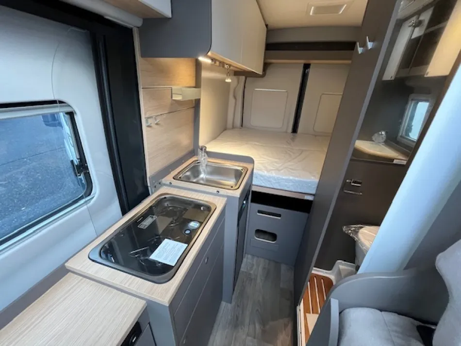 Fourgon aménagé - LMC - INNOVAN BOITE AUTOMATIQUE NEW EDITION 590 - 2022