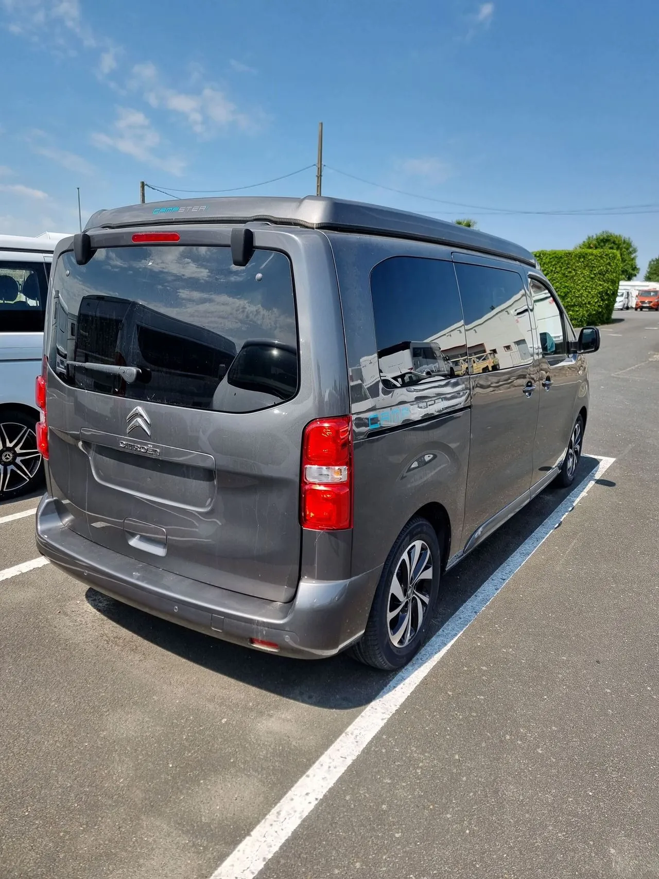 Van aménagé - Campster - CITROËN SPACETOURER GRIS PLATINIUM - 2023