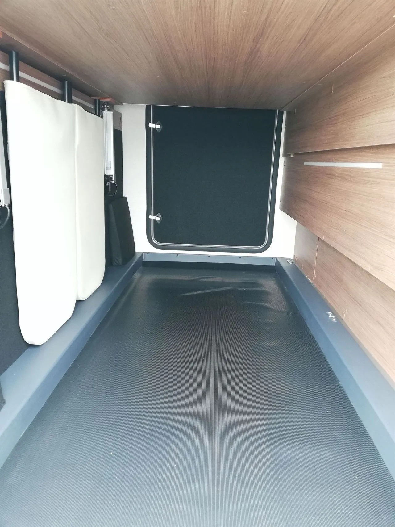Camping-car - Fleurette - DISCOVER 75 LMF - 2023
