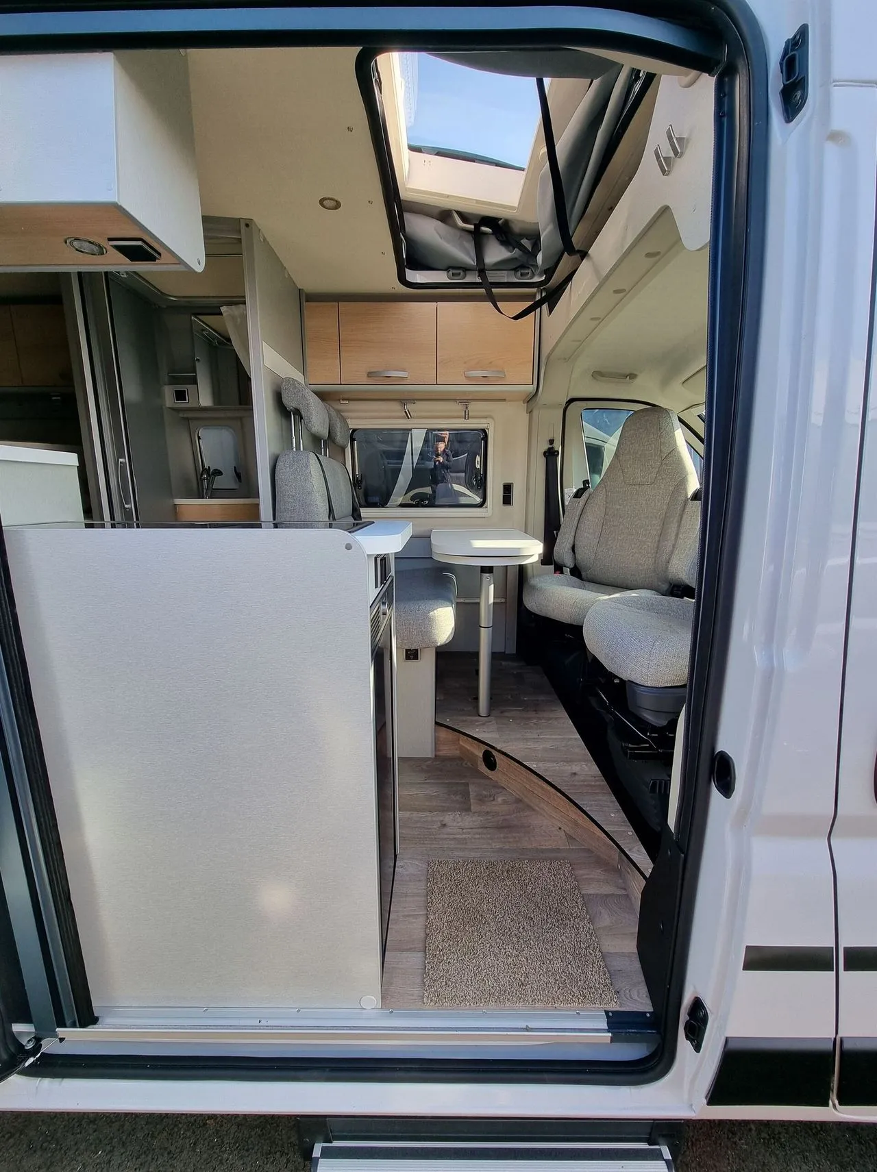 Fourgon aménagé - Hymer Camper Vans - FREE 602 TOIT RELEVABLE - 2024