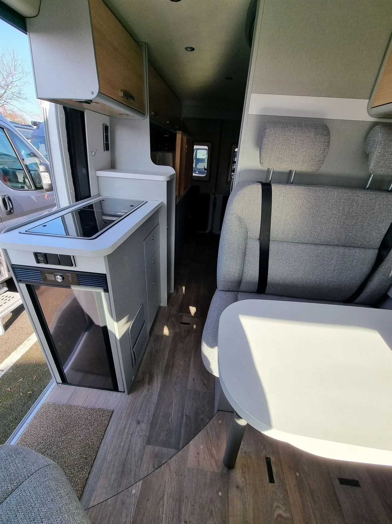 Fourgon aménagé - Hymer Camper Vans - FREE 602 TOIT RELEVABLE - 2024