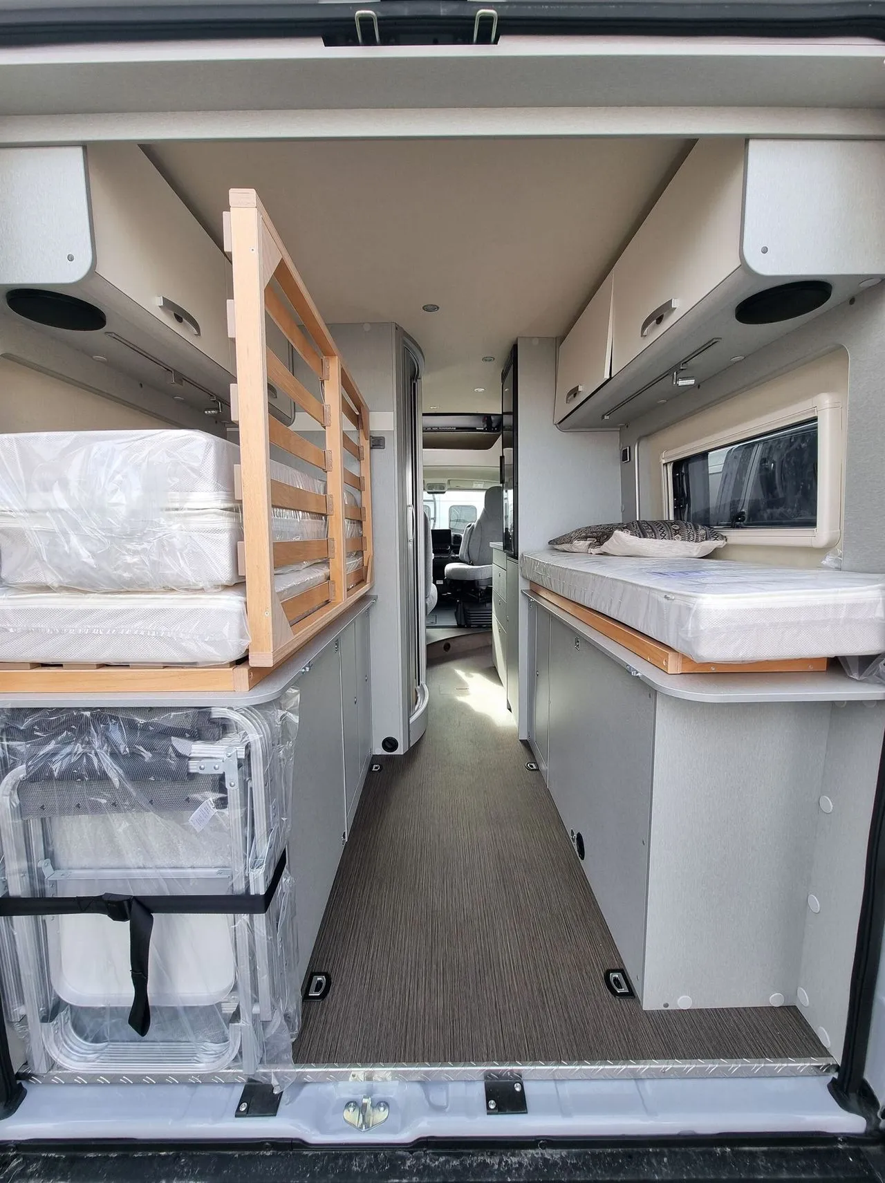 Fourgon aménagé - Hymer Camper Vans - FREE 600 CAMPUS - 2024