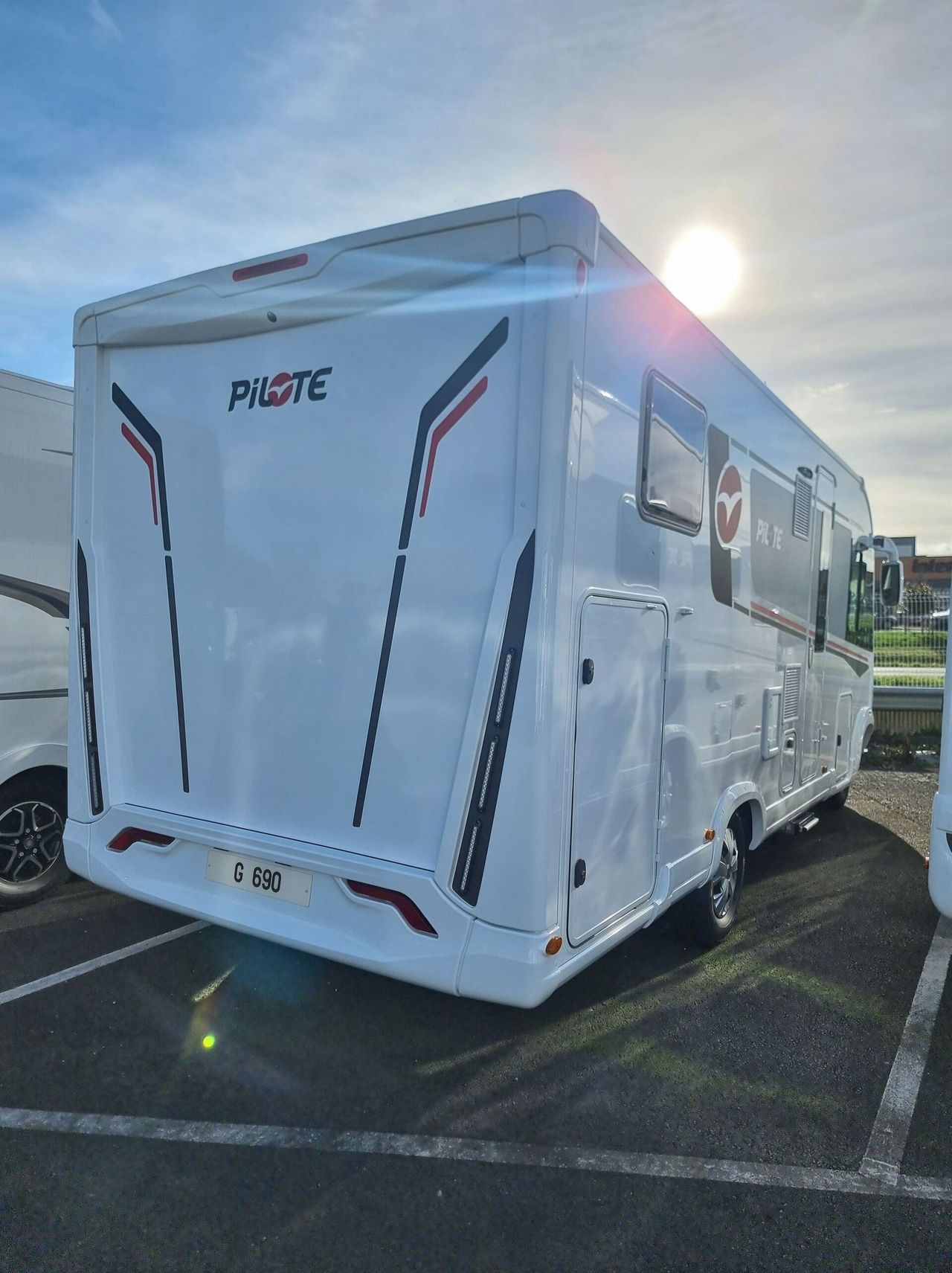 Camping-car - Pilote - G 690 GJ EXPRESSION - 2024