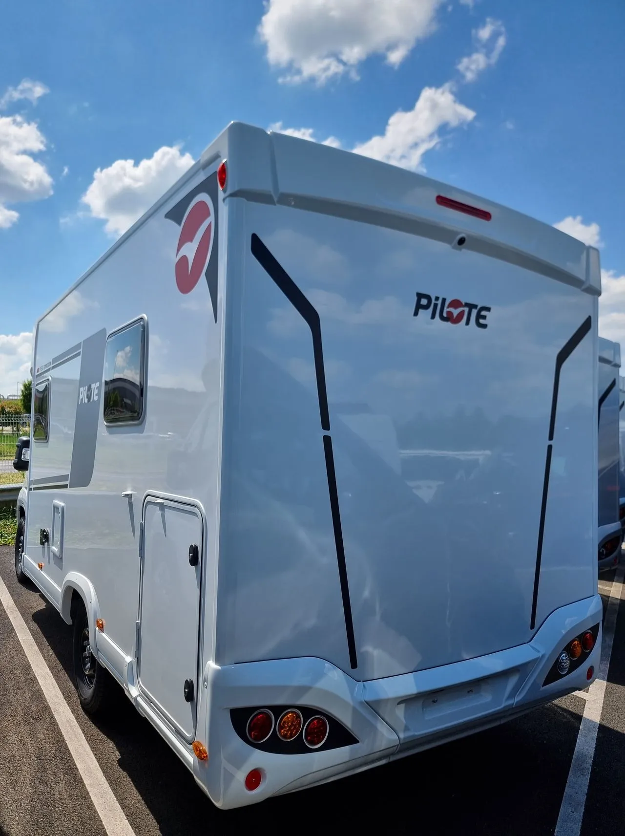 Camping-car - Pilote - P 650 C EXPRESSION - 2024