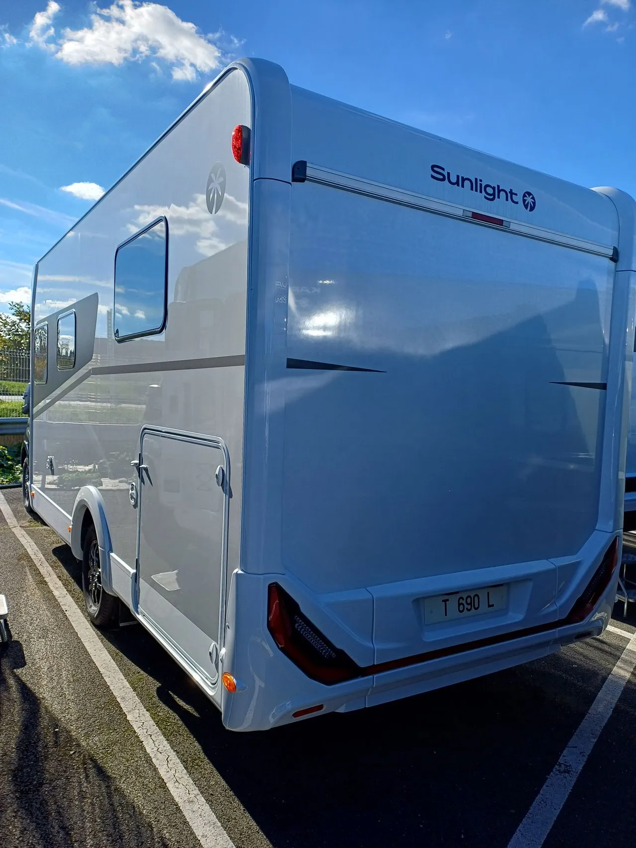 Camping-car - Sunlight - T 690 L Adventure Edition - 2024