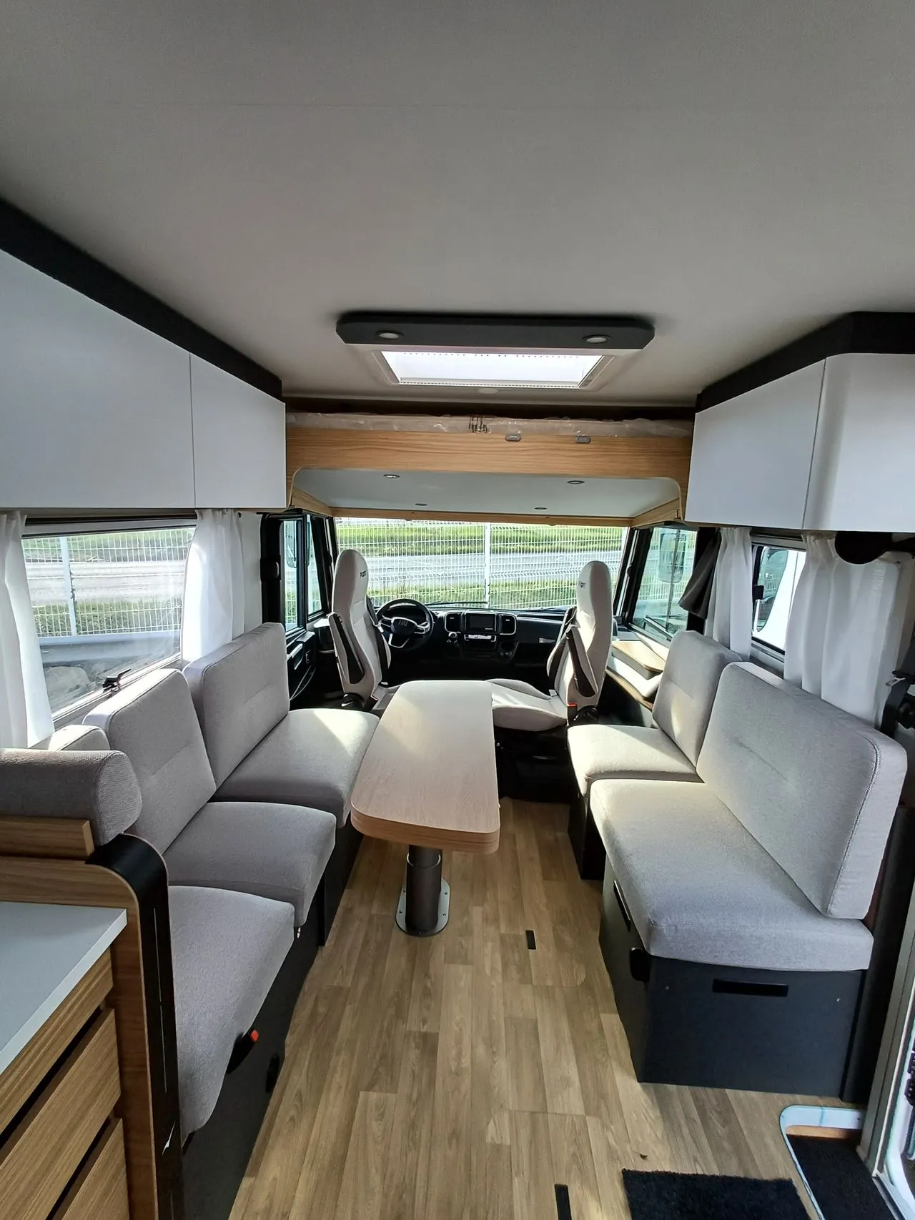 Camping-car - Pilote - G 690 D EXPRESSION - 2025