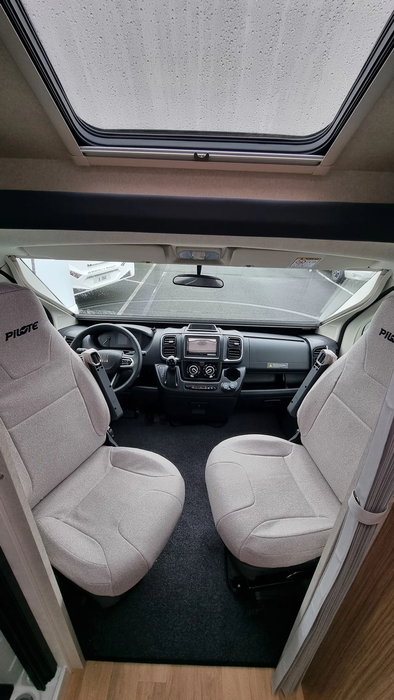 Camping-car - Pilote - P 720 U EXPRESSION - 2025