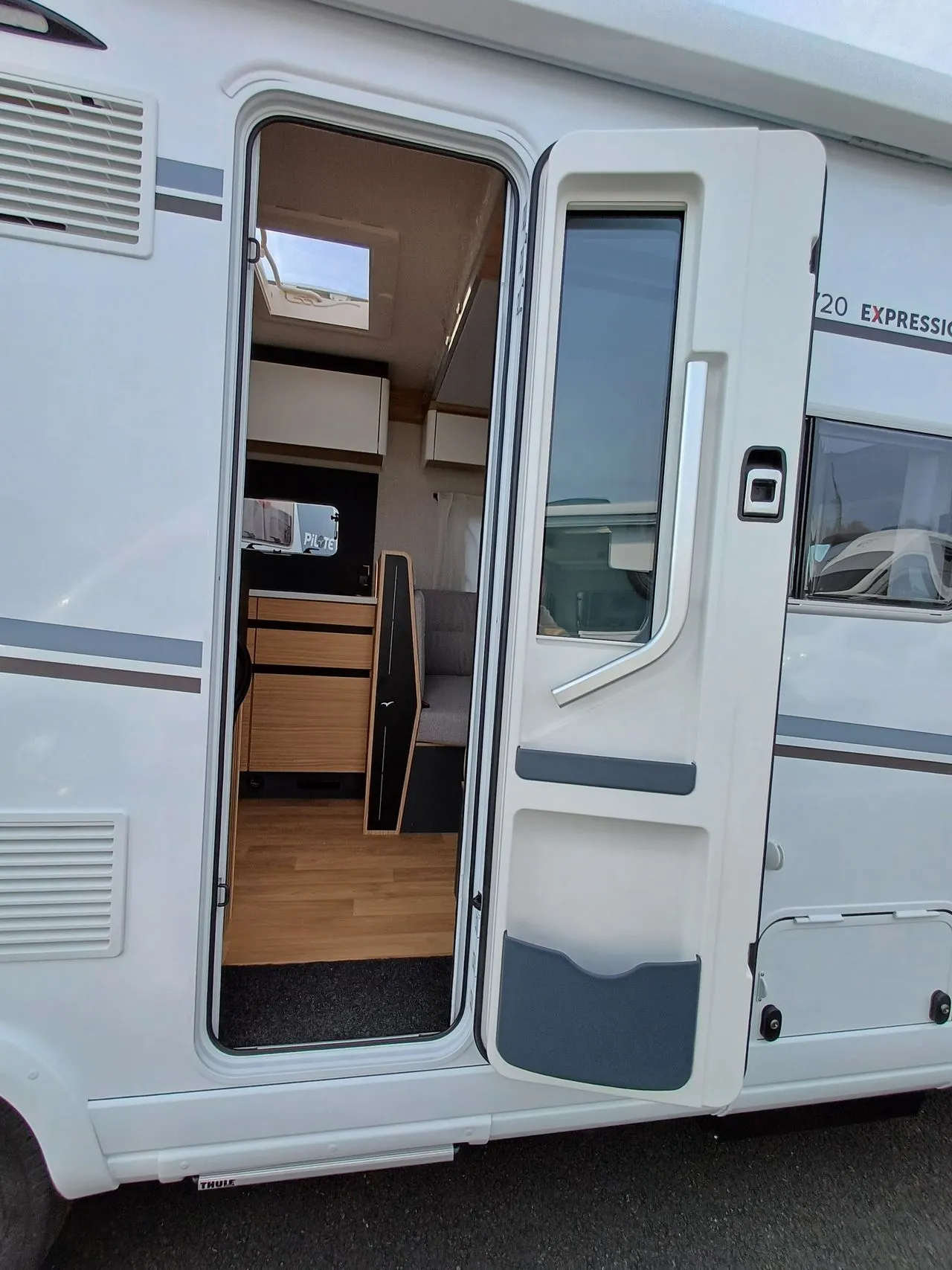 Camping-car - Pilote - P 720 P EXPRESSION - 2025