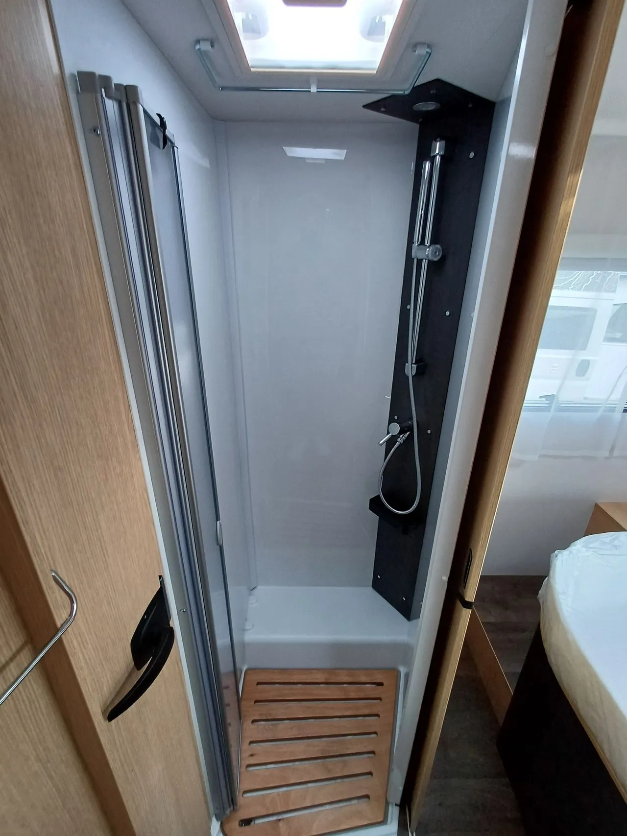 Camping-car - Sunlight - T 69 LC ACCESS + - 2025