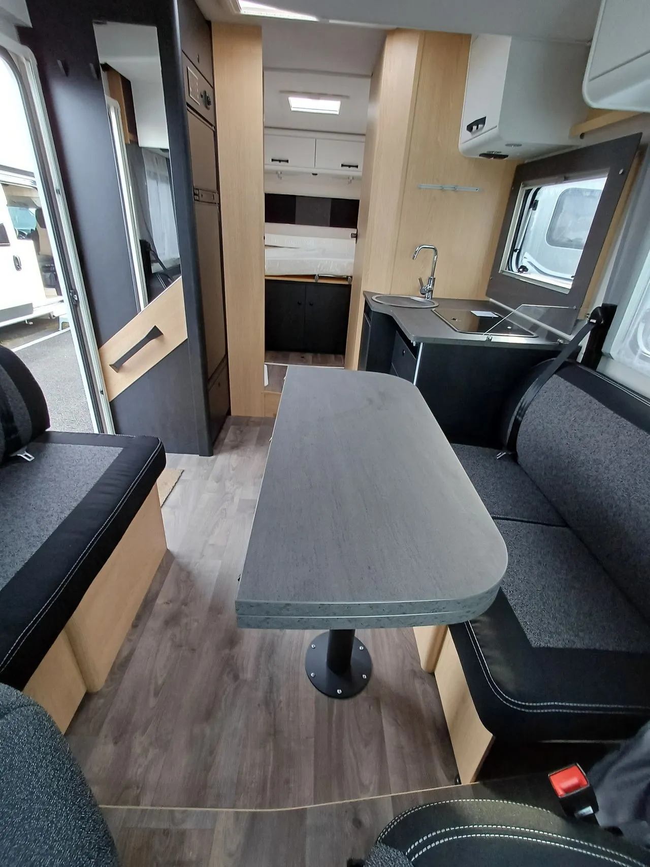 Camping-car - Sunlight - T 69 LC ACCESS + - 2025