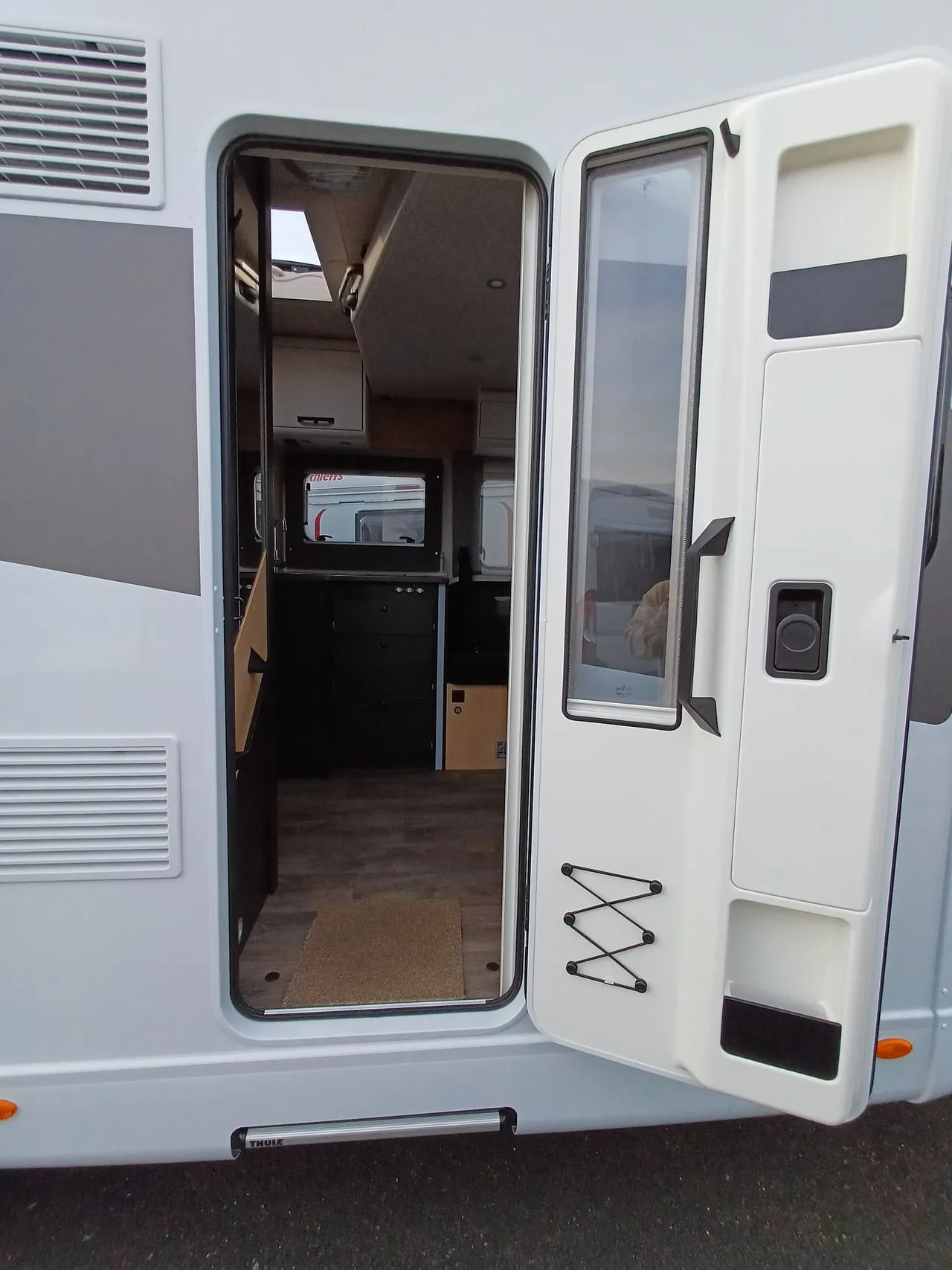 Camping-car - Sunlight - T 69 LC ACCESS + - 2025